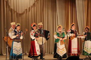 The regional festival of folk art «Tanochak»