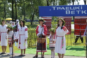 Outdoor festival of national creativity «Trayetski karagod na Vetkaushchyne» 