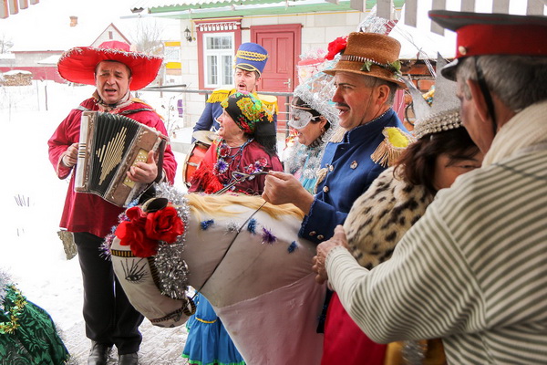 Народный карнавал Коники в Давид-Городке 