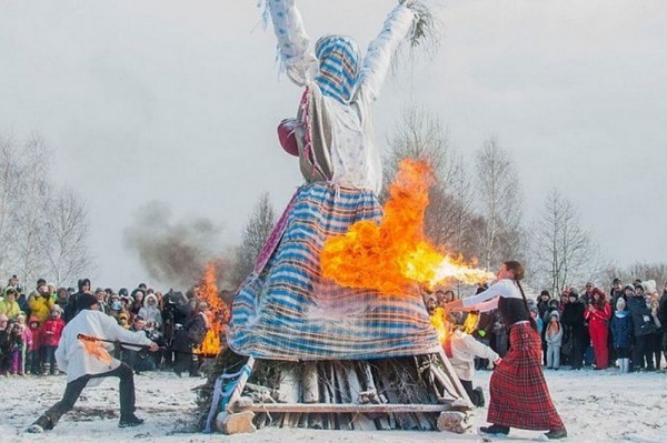 Program Maslenitsa festivities in Strochitsy