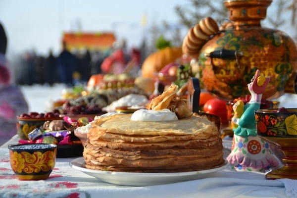 Folk holiday Maslenitsa in «Strochitsy»